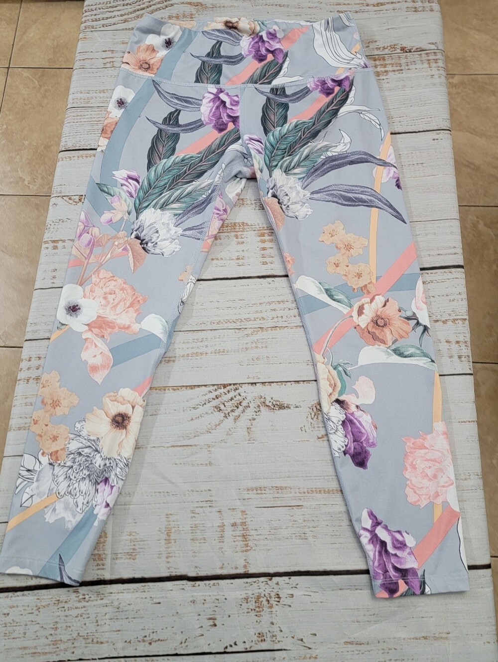 Womens Floral Print Gray Leggings